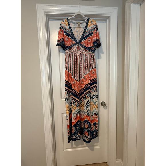 Flying Tomato Colorful Boho V-Neck Maxi Dress. 
Size Large - Picture 2 of 10